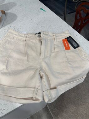 Joe Fresh Cream High-Rise Rolled-Hem Jean Shorts